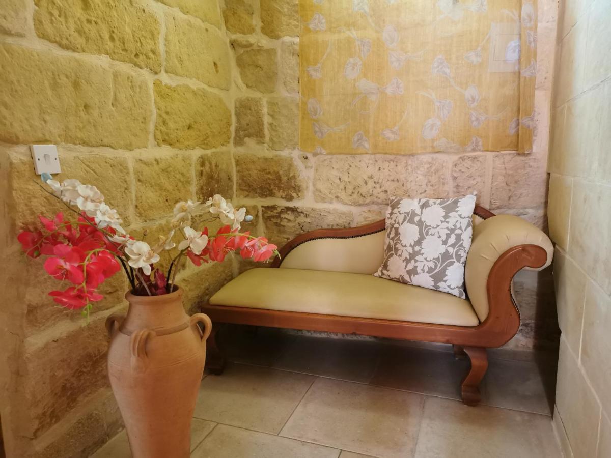 Bed And Breakfast "Selena" With Swim Pool Nadur Ngoại thất bức ảnh